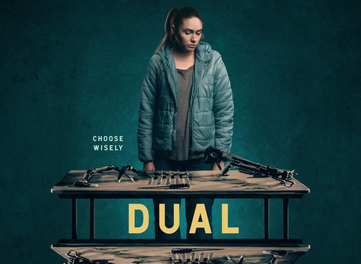 Dual: un thriller de ciencia ficción del director Riley con Karen Gillan como actriz principal. 2