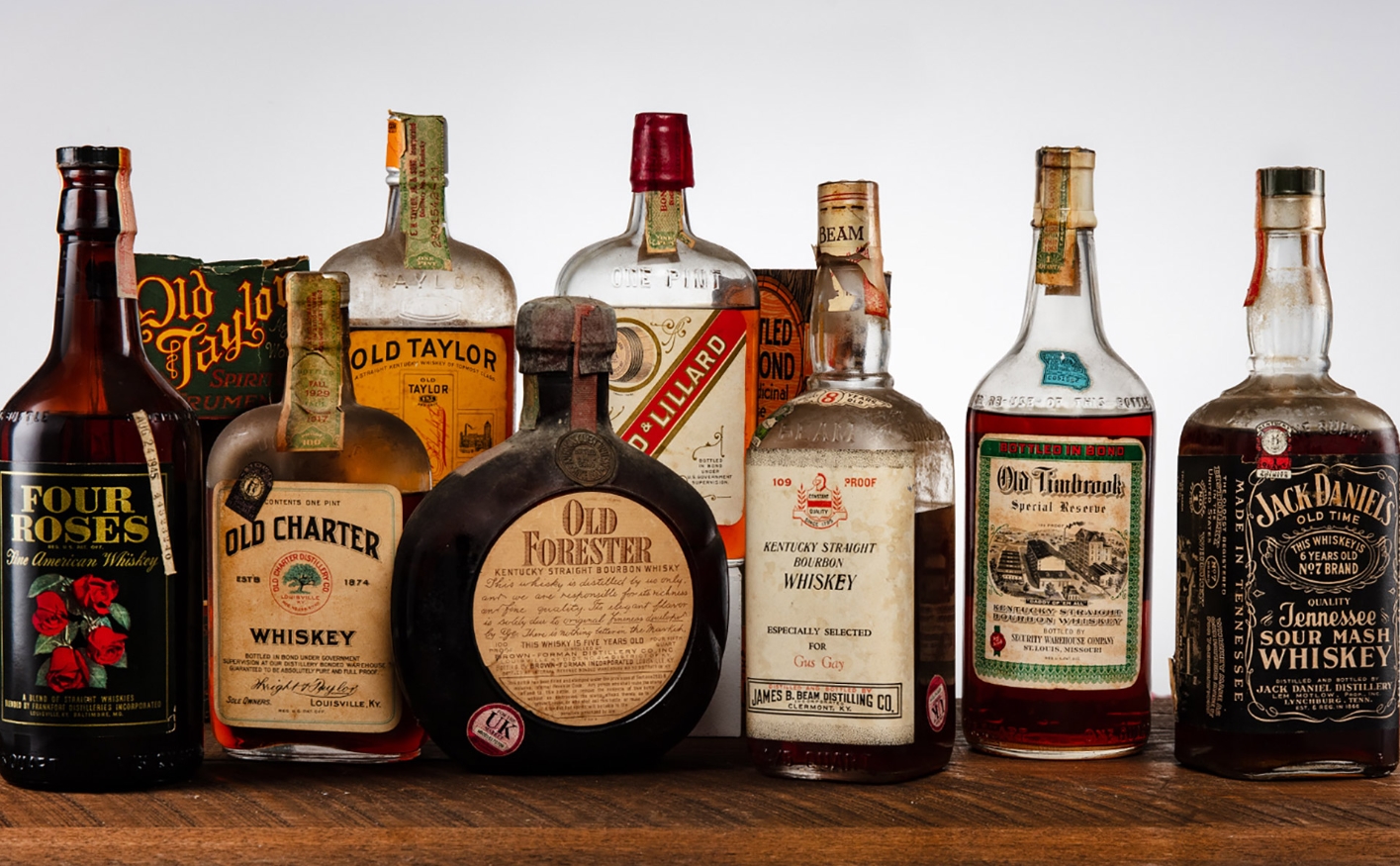 8 Aspectos Sorprendentes de la Colección Vintage Bourbon 1