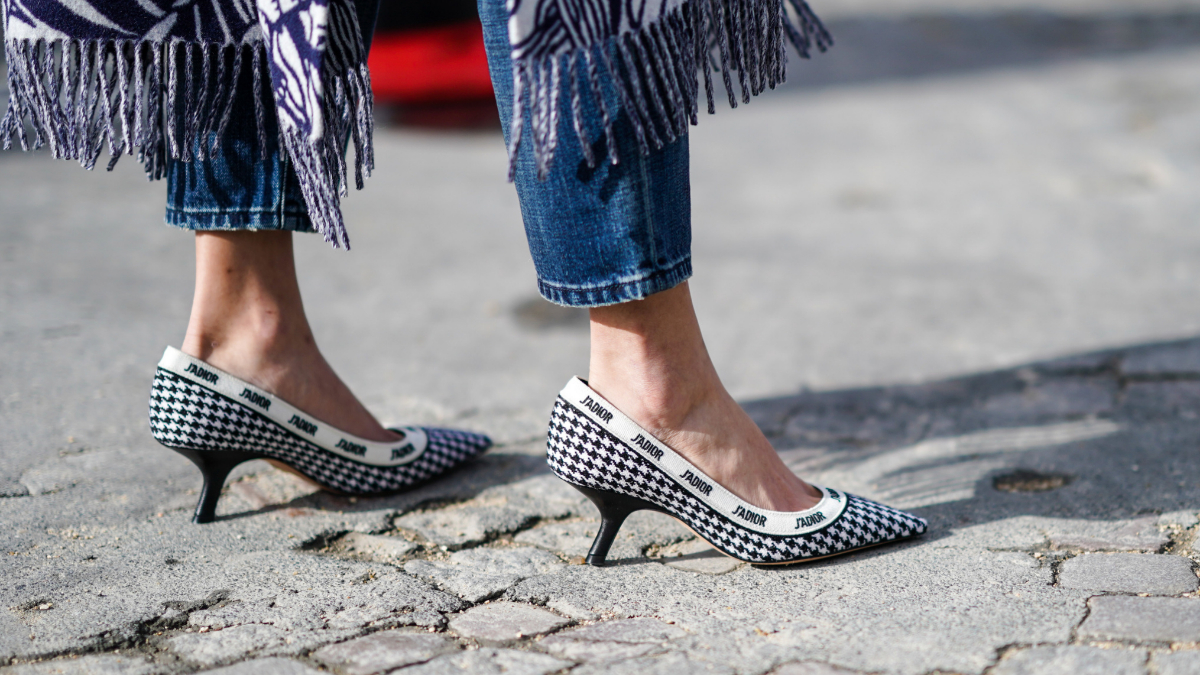 Pisando Fuerte: Los Tipos de Calzados que Definen el Otoño 2025 3 Pisando Fuerte: Los Tipos de Calzados que Definen el Otoño 2025 3