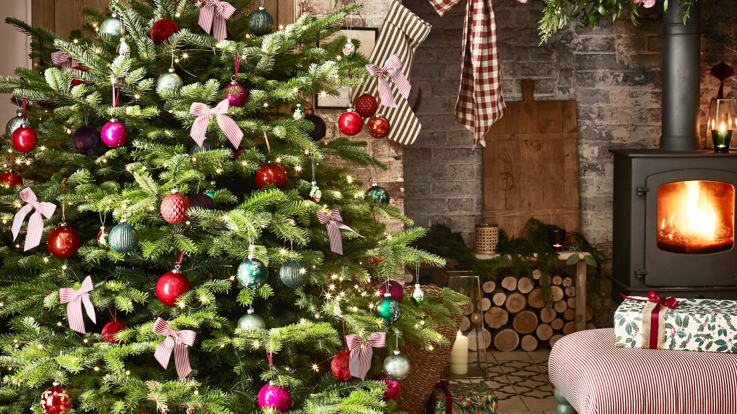 Decoración retrofuturista navideña: por una Navidad pop, tecnológica y nostálgica 2